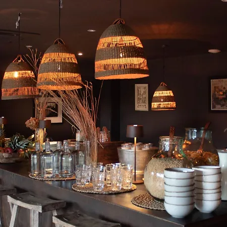 Fiddle + Bow فندق 4*