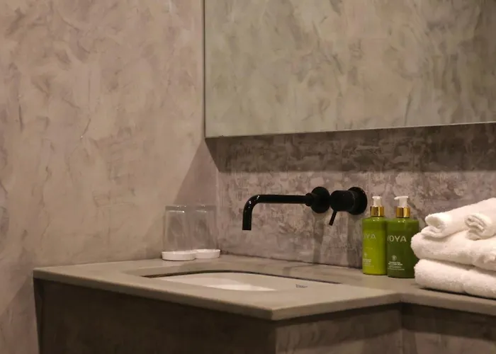 酒店 Fiddle + Bow 4*