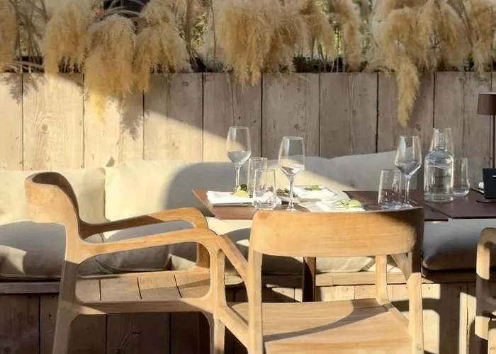 Fiddle + Bow Hotel Doolin