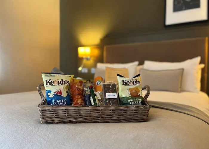 Hotel Fiddle + Bow Doolin