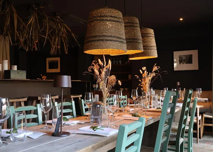 Fiddle + Bow Hotel Doolin